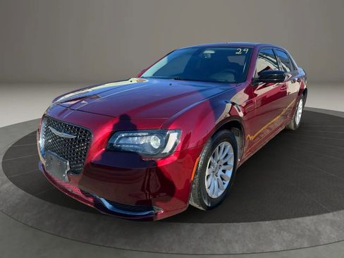 Used 2019 Chrysler 300 Touring w/ Sport Appearance Package image 1