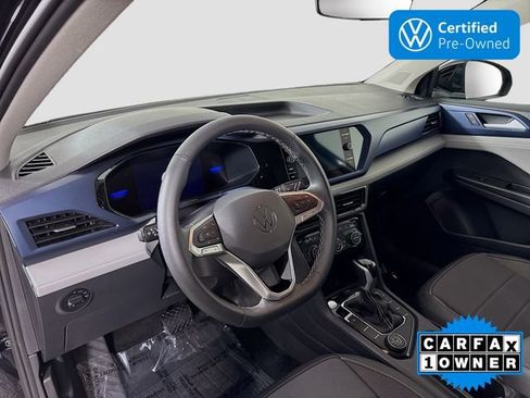 Certified 2024 Volkswagen Taos SE AWD/4WD image 9