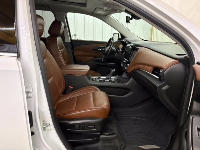 Used 2019 Chevrolet Traverse High Country w/ LPO, Floor Liner Package AWD/4WD image 30