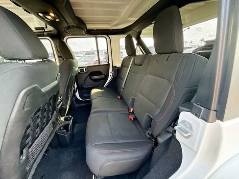 Used 2021 Jeep Wrangler Unlimited Rubicon AWD/4WD image 26