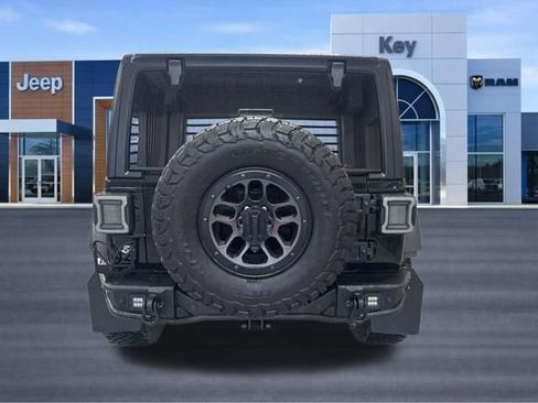 Used 2023 Jeep Wrangler Willys AWD/4WD image 5