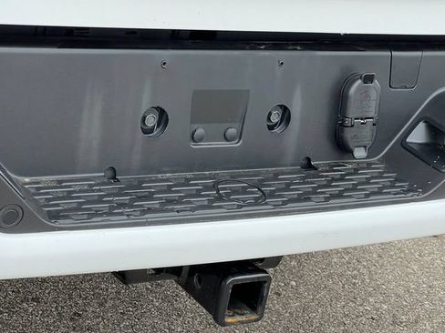 Used 2025 RAM 1500 Big Horn AWD/4WD image 7