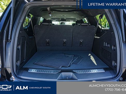 New 2026 Chevrolet Suburban Premier RWD image 23