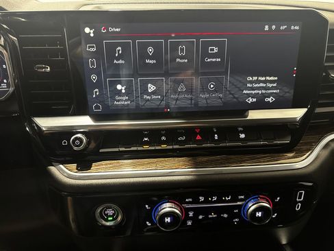 Used 2022 GMC Sierra 1500 Elevation AWD/4WD image 13