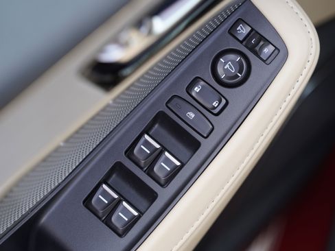 Used 2024 Acura MDX SH-AWD w/ Technology Package image 19