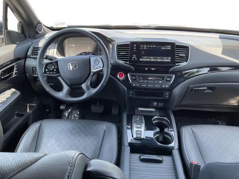 Used 2023 Honda Passport Elite image 14