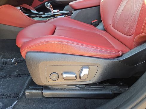 Used 2022 BMW X4 xDrive30i w/ Parking Assistance Package AWD/4WD image 25