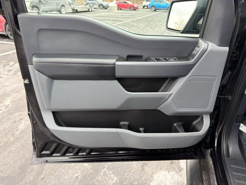 Used 2022 Ford F150 XLT image 11