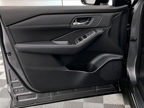 New 2026 Nissan Rogue SV w/ SV Premium Package image 27