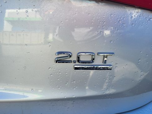 Used 2011 Audi Q5 2.0T Premium image 9