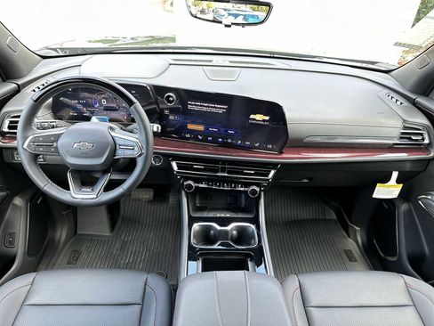 New 2026 Chevrolet Traverse Z71 w/ Enhanced Driving Package AWD/4WD image 15