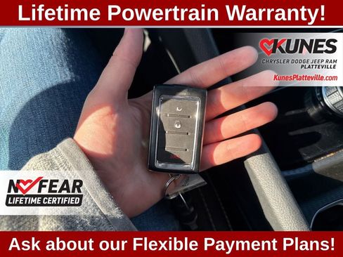 Used 2024 Jeep Grand Cherokee L Laredo image 34