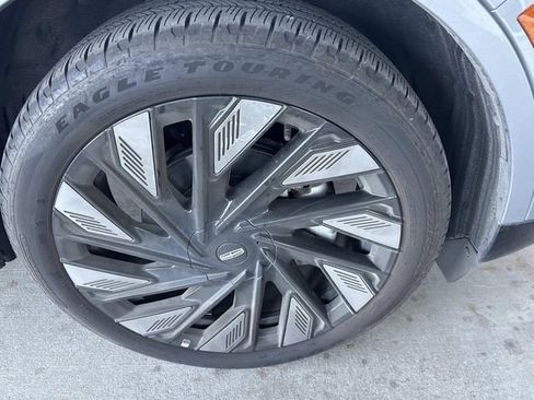 Used 2024 Lincoln Nautilus Reserve w/ Jet Appearance Package (87T) image 9