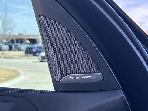 New 2026 BMW X5 xDrive50e image 41