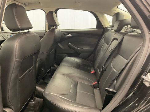 Used 2015 Ford Focus SE w/ Equipment Group 201A image 33