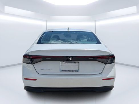 Used 2024 Honda Accord LX image 4