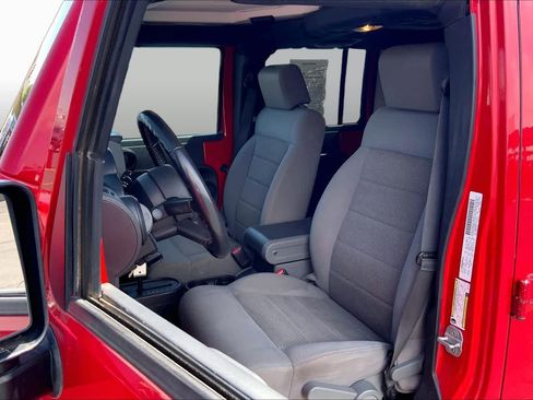 Used 2008 Jeep Wrangler Unlimited Rubicon w/ PWR Convenience Group AWD/4WD image 7