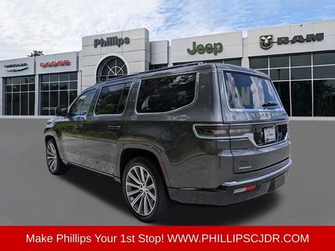 Used 2022 Jeep Grand Wagoneer Series I AWD/4WD image 5