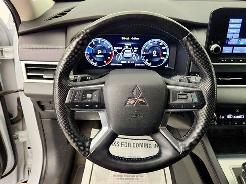 Used 2023 Mitsubishi Outlander SEL FWD image 14
