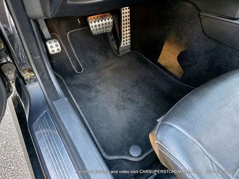 Used 2013 Mercedes-Benz E 550 Cabriolet w/ Premium 2 Pkg image 39