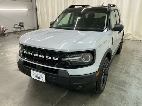 New 2026 Ford Bronco Sport Outer Banks w/ Outer Banks Tech Package+ AWD/4WD image 8
