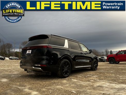 Used 2024 Kia Carnival SX image 7