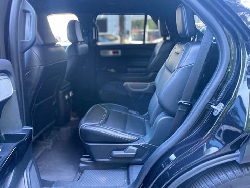 Used 2023 Ford Explorer ST w/ Equipment Group 401A AWD/4WD image 18