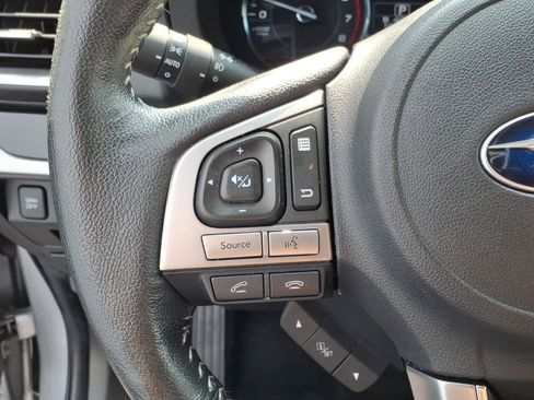 Used 2018 Subaru Forester 2.5i Touring AWD/4WD image 18