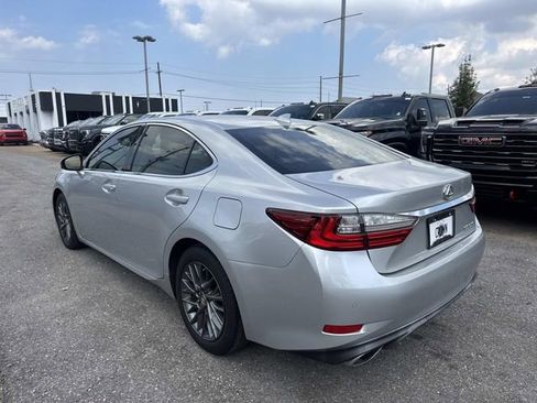 Used 2018 Lexus ES 350 w/ Premier Package image 9