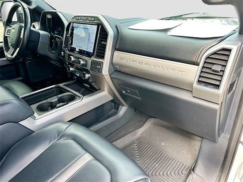 Used 2022 Ford F350 Platinum image 29