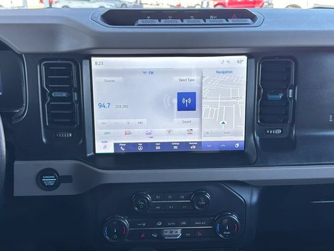Certified 2022 Ford Bronco Wildtrak AWD/4WD image 12