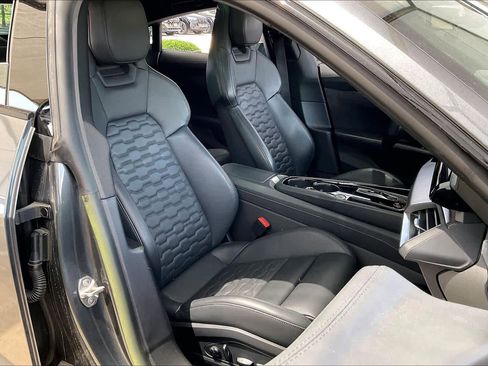 Used 2023 Audi e-tron GT Prestige w/ Prestige Package AWD/4WD image 7