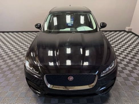Used 2017 Jaguar F-PACE AWD/4WD image 5