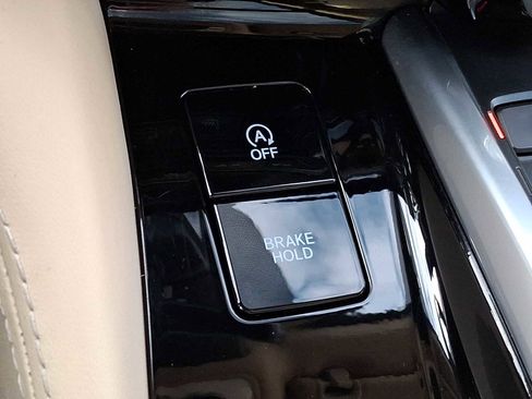 Used 2023 Acura MDX SH-AWD w/ Advance Package image 21