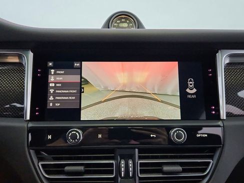 Used 2025 Porsche Macan GTS image 32