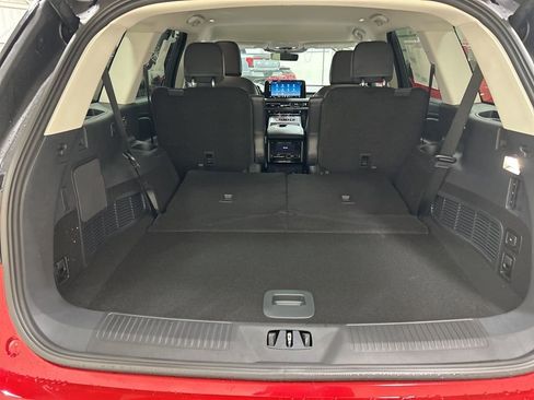 New 2026 Lincoln Aviator AWD w/ Jet Appearance Package image 31