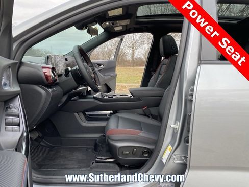 New 2026 Chevrolet Equinox RS w/ LPO, Floor Liner Package image 16