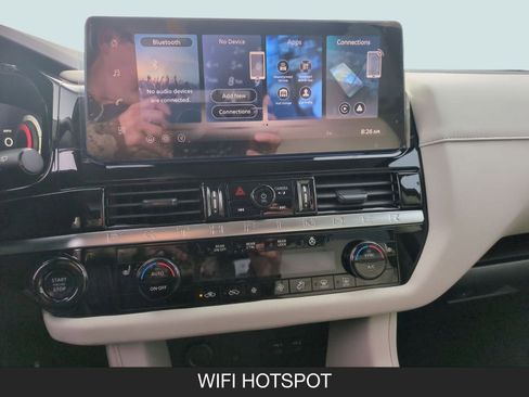 New 2026 Nissan Pathfinder SL image 17