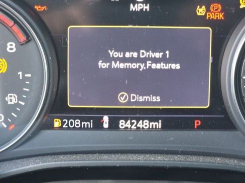 Used 2020 Cadillac XT6 Premium Luxury image 11