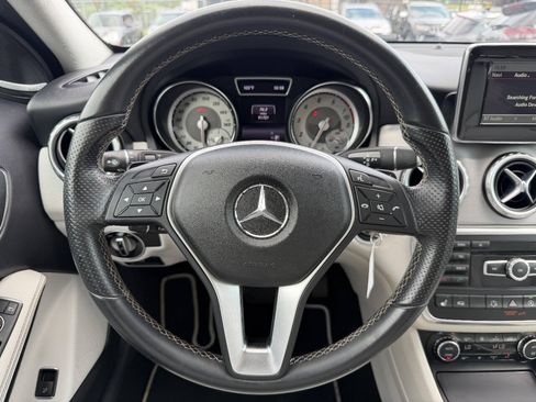 Used 2015 Mercedes-Benz GLA 250 4MATIC image 16