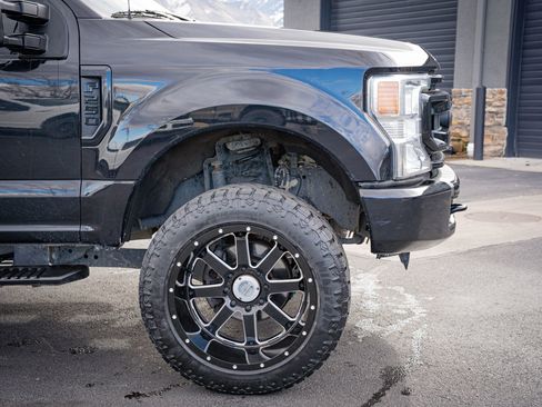 Used 2020 Ford F250 XLT image 4