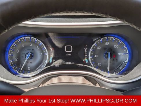 Certified 2021 Chrysler Pacifica Touring-L w/ Premium & Safety Sphere Group FWD image 28