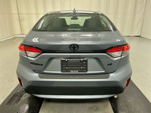 Used 2022 Toyota Corolla LE image 20