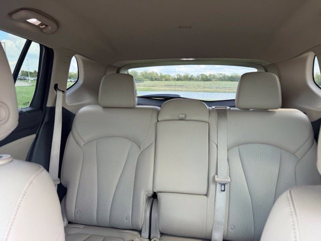 Used 2018 Buick Envision Preferred w/ LPO, Cargo Package FWD image 9