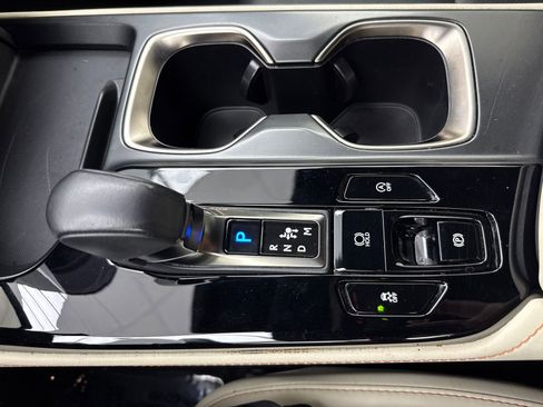 Used 2024 Lexus NX 250 FWD w/ Towing Package (2000 Lbs) image 30