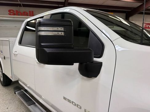 Used 2024 Chevrolet Silverado 2500 LT w/ Convenience Package AWD/4WD image 44