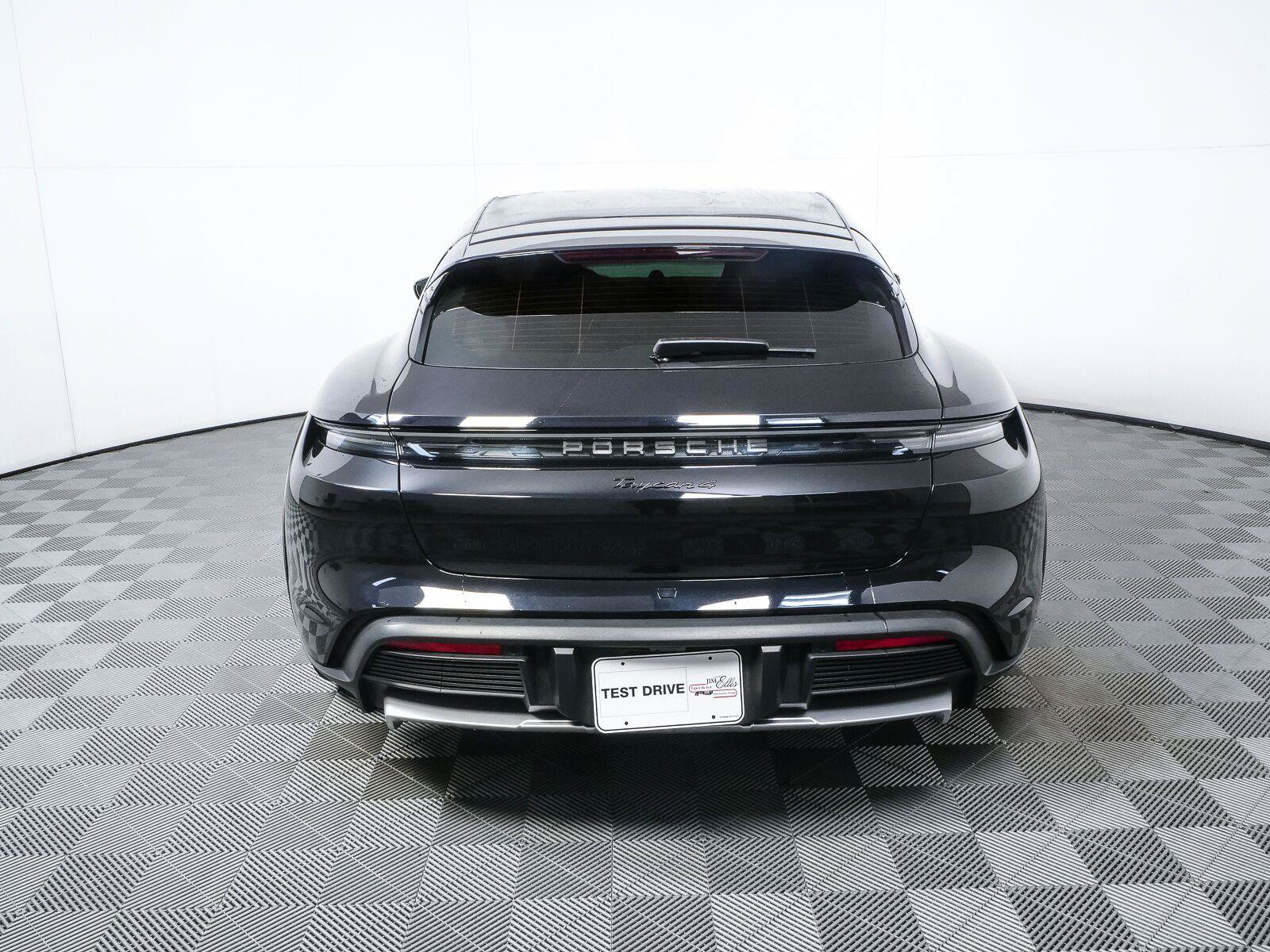Certified 2025 Porsche Taycan 4 Cross Turismo AWD/4WD image 31