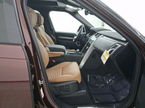 New 2026 Land Rover Discovery Limited Edition AWD/4WD image 32