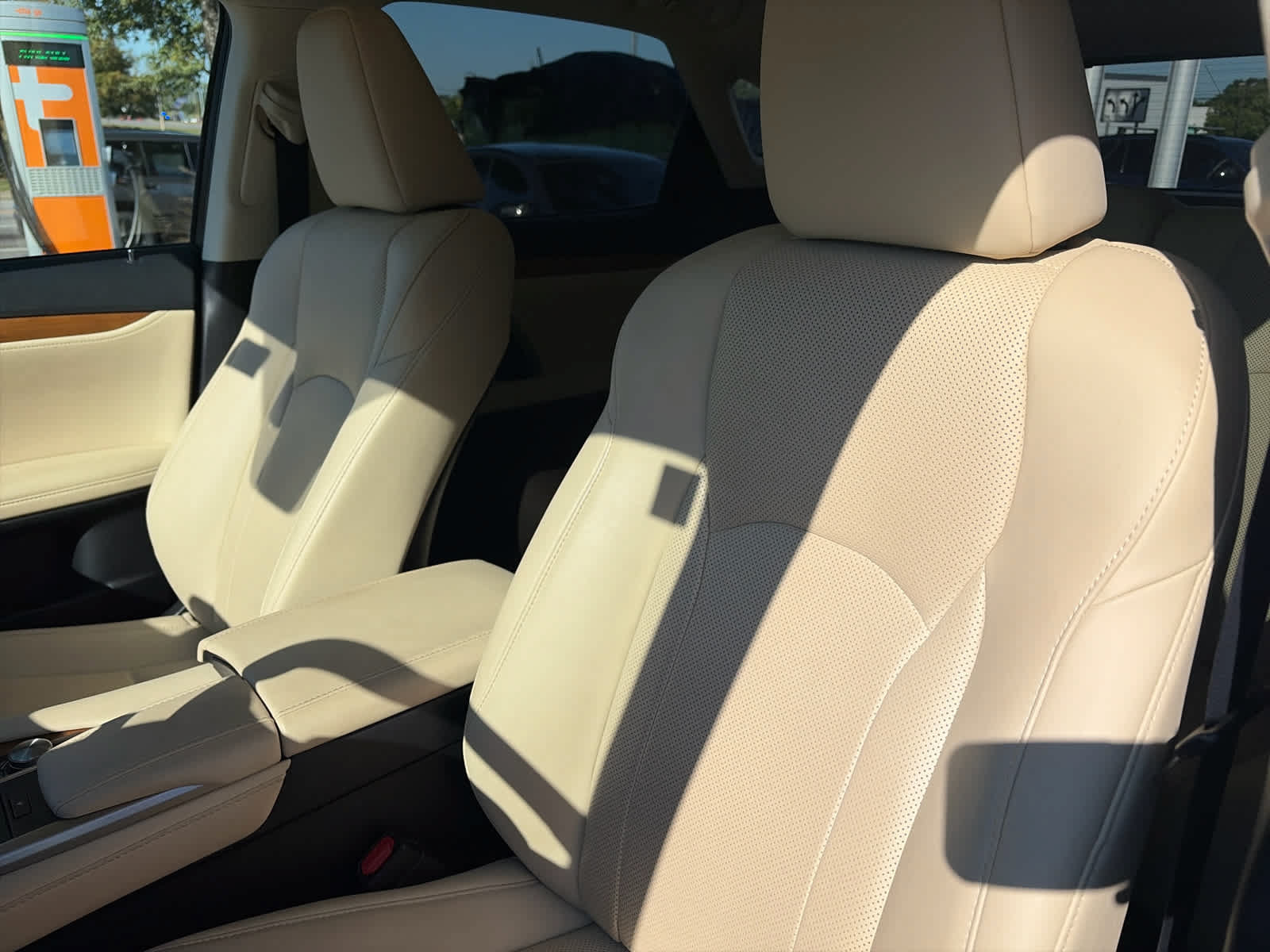 Used 2021 Lexus RX 350 FWD w/ Premium Package image 8