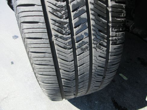 Used 2021 Ford Explorer Platinum w/ Equipment Group 601A AWD/4WD image 20